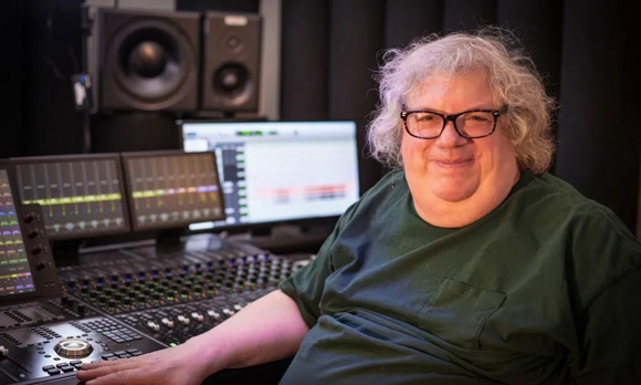 ������ Mick Guzauski �� Lynx���l�ӿ�